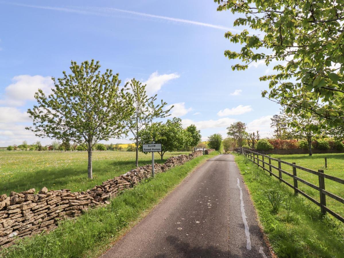 バートン・オン・ザ・ウォーター Foxhill Farm Barnヴィラ エクステリア 写真